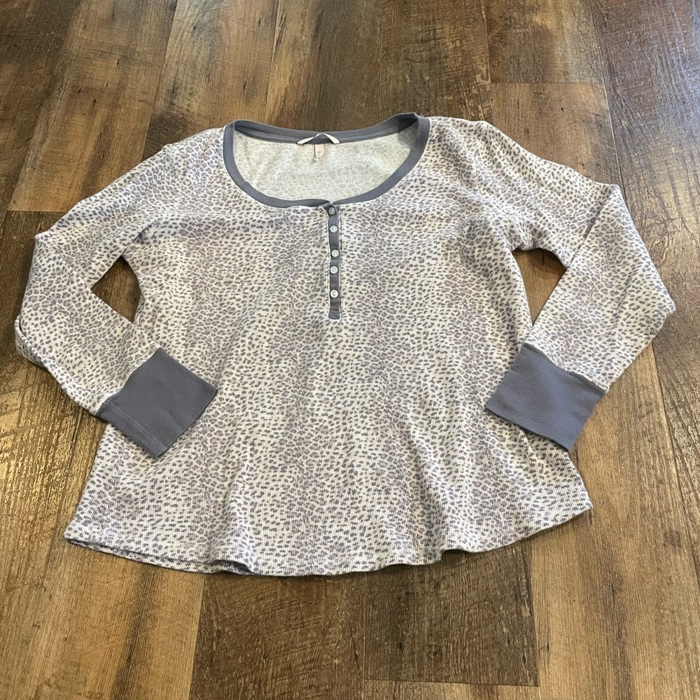 Victoria Secret sleep shirt size Large